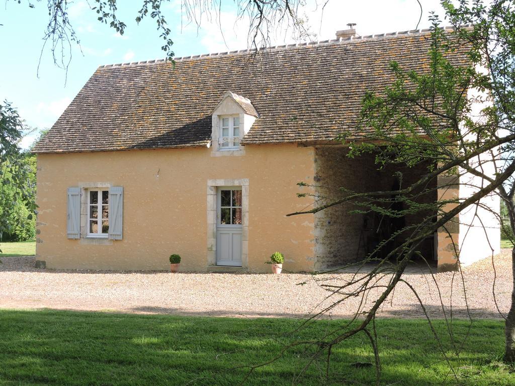 Gite De La Hertaudiere Montbizot Exterior photo